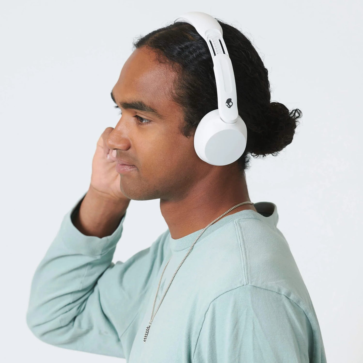 Icon® 180 Wireless On-Ear Headphones